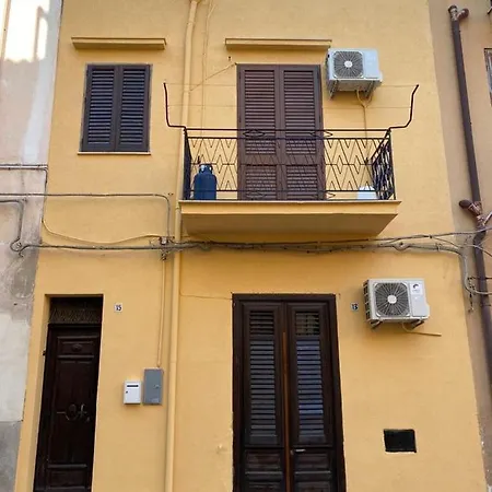 Apartment Coraci House *